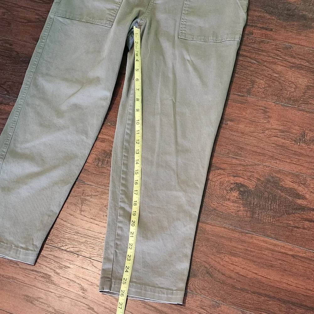 A New Dat High-Rise Tapered Ankle Chino Pants Elastizano